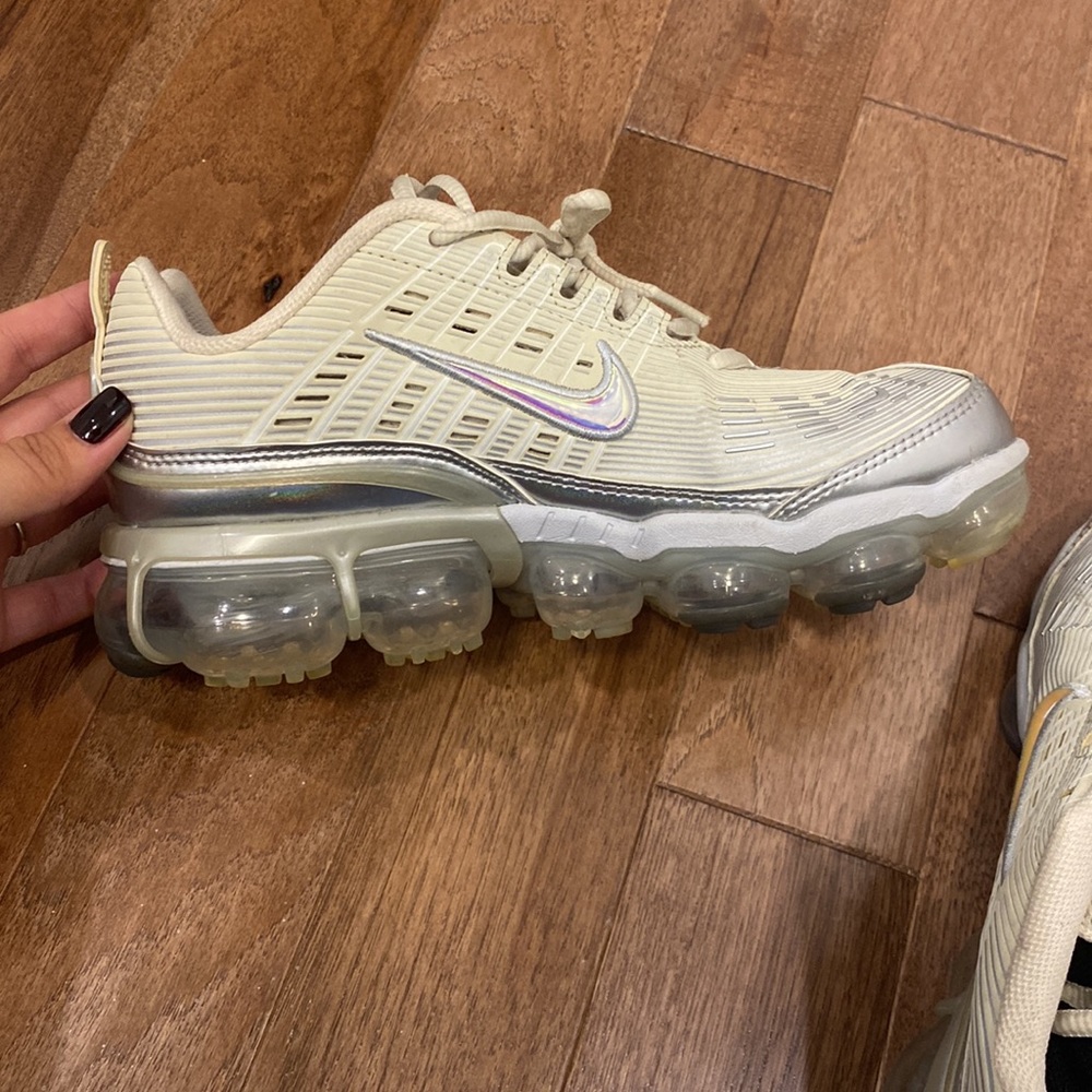 Nike Vapor Max 360 Women’s Sneakers